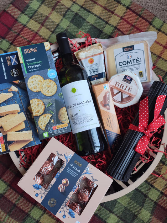 The Perfect Hamper Gift Idea: Thoughtful, Affordable, and Reusable!