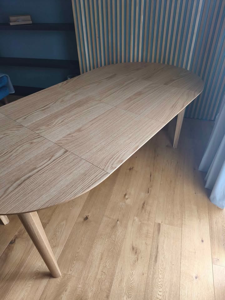 La Redoute Tioga Oak Veneer Extendable Dining Table 4-8 seats