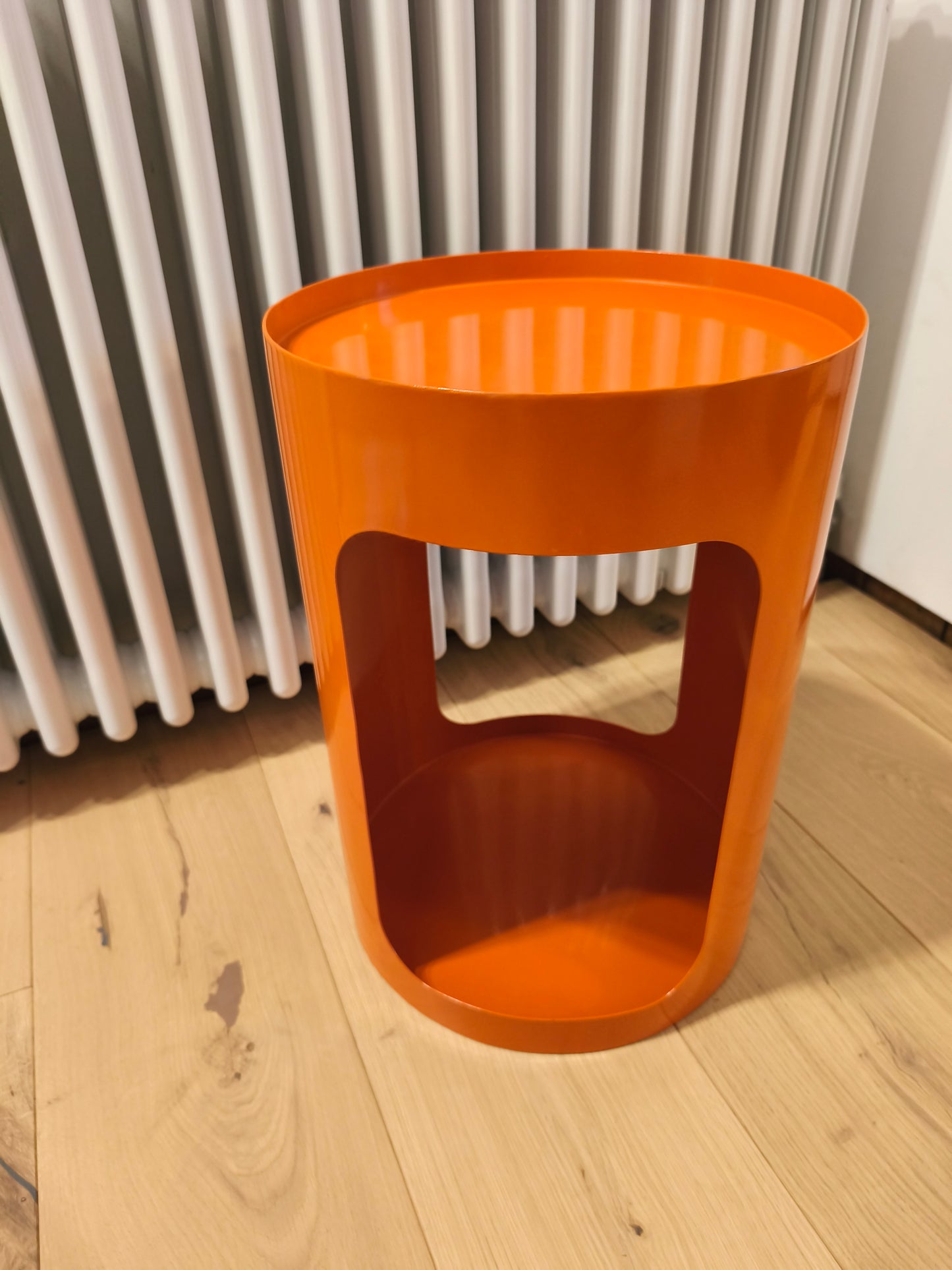 Funky Style Cylinder Shape Orange Metal Side Table