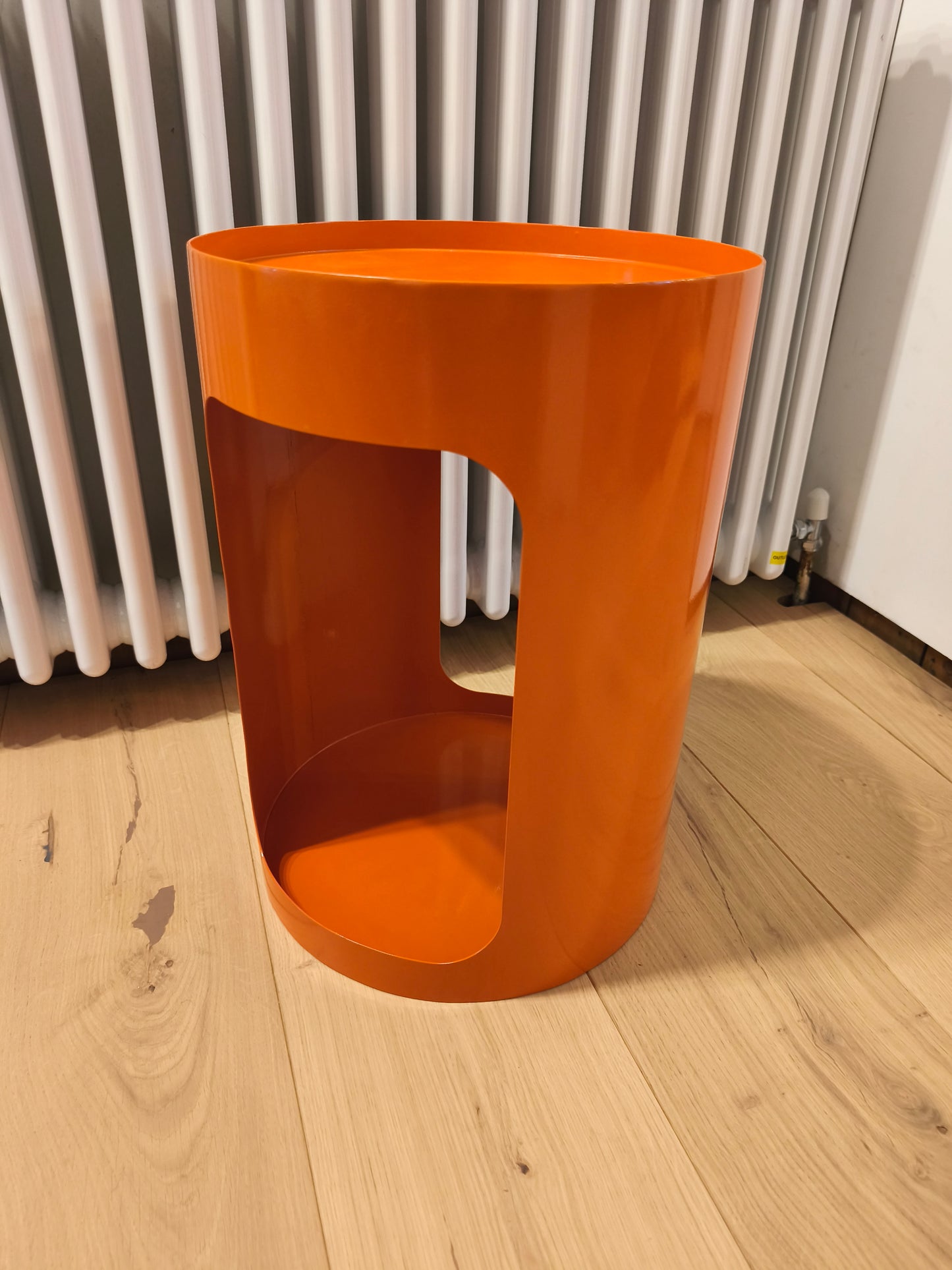Funky Style Cylinder Shape Orange Metal Side Table